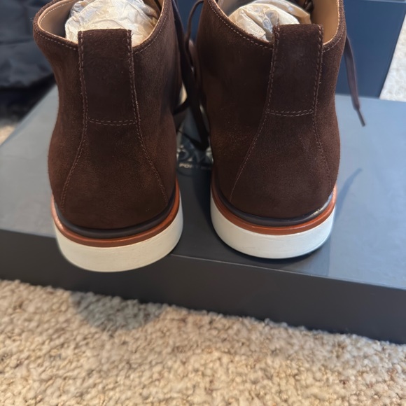 Allen Edmonds Carson Hybrid Chukka Boots Polo Brown Suede 11D NIB